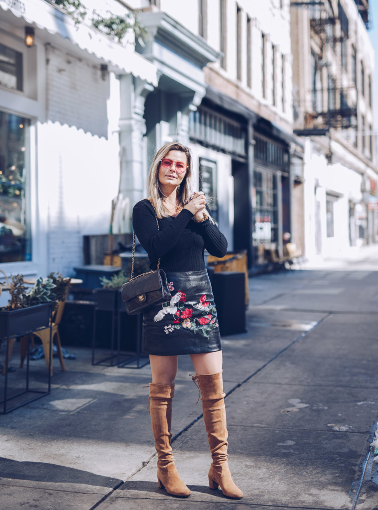 Black leather embroidered outlet skirt