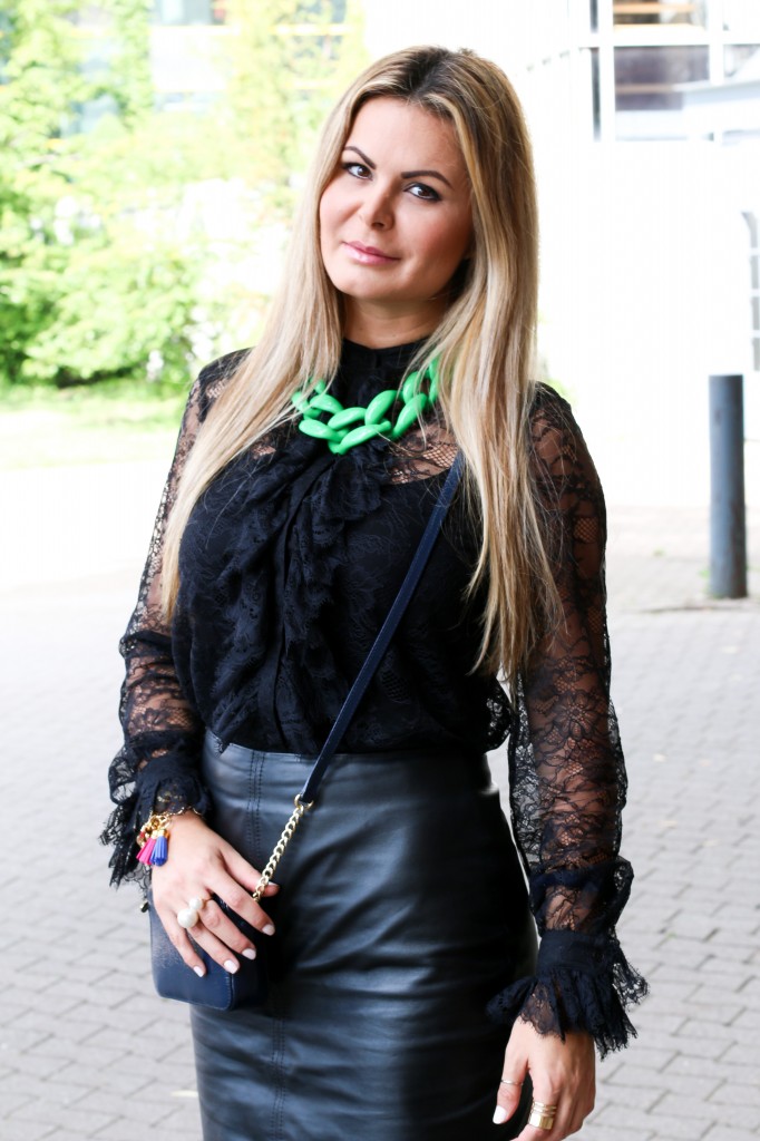 Lace and Leather - Glamourim