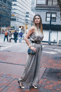 Glamourim lifestyle blogger wearingMetallic junmpsuit for new Years's eve party